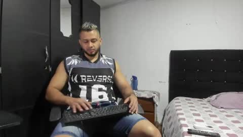 ryan_xc1 online show from June 2026 12:59:02 AM