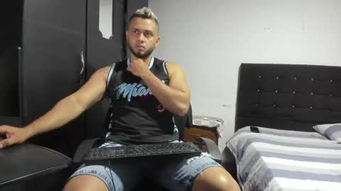 ryan_xc1 online show from June 2026 01:28:02 AM