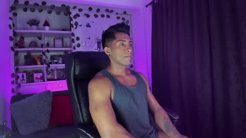 Snapshot of ryanboy30 chatting on December 2024 08:50:01 PM ryanboy30 online show from December 2024 08:50:01 PM