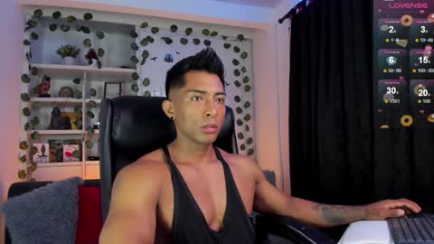 Snapshot of ryanboy30 chatting on December 2024 10:57:02 PM ryanboy30 online show from December 2024 10:57:02 PM