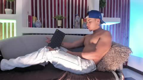 Ryan online show from November 2025 03:39:01 AM