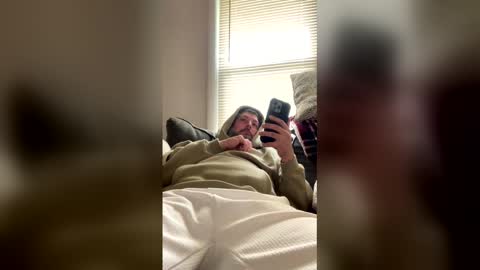 ryanmhoyt88 online show from May 2026 06:34:02 PM
