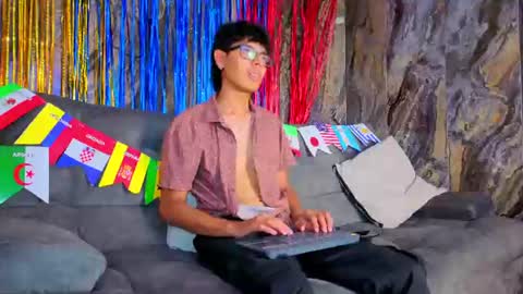 ryann_wolf online show from June 2026 08:51:01 PM