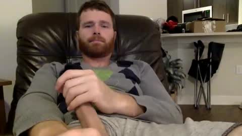 Snapshot of ryanoliver83 chatting on December 2024 03:08:02 AM Ryan Oliver online show from December 2024 03:08:02 AM