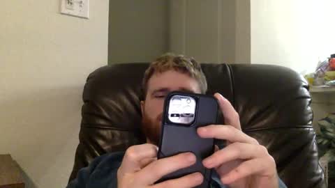 Snapshot of ryanoliver83 chatting on January 2025 02:49:02 AM Ryan Oliver online show from January 2025 02:49:02 AM