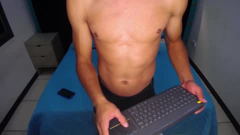 Snapshot of ryanpricee chatting on January 2025 05:33:01 AM RyanPricee online show from January 2025 05:33:01 AM