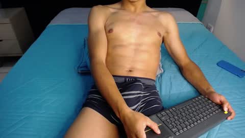 Snapshot of ryanpricee chatting on January 2025 05:47:02 AM RyanPricee online show from January 2025 05:47:02 AM