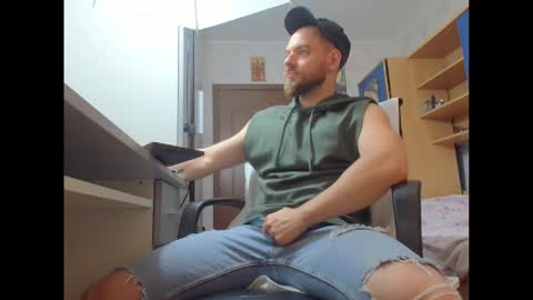 Snapshot of ryanstone_ chatting on November 2025 11:35:01 AM Ryanstone online show from November 2025 11:35:01 AM