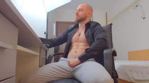 Ryanstone  online show from March 2026 05:44:01 AM