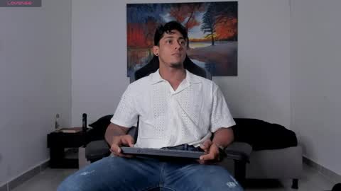 ryanwhite3 online show from April 2026 07:55:02 PM