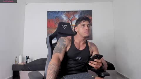 ryanwhite3 online show from May 2026 10:16:01 PM