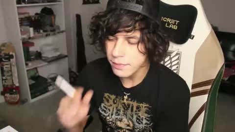 Snapshot of ryot35 chatting on November 2025 06:10:02 PM Ryot3 online show from November 2025 06:10:02 PM