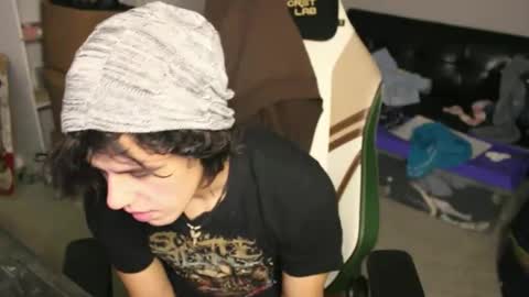 Snapshot of ryot35 chatting on December 2025 01:23:02 AM Ryot3 online show from December 2025 01:23:02 AM