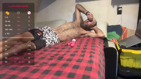 RyTracey2024 online show from September 2025 08:31:01 PM