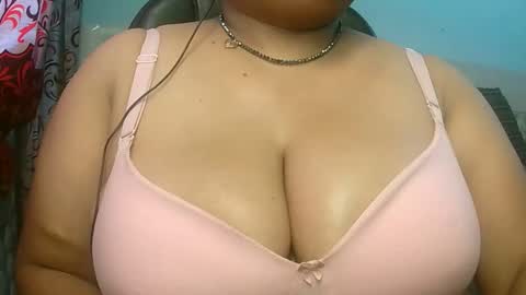 HotLovers online show from October 2025 04:37:01 AM