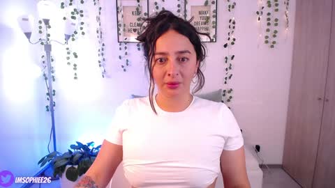 Snapshot of s0phie_26 chatting on January 2025 07:25:01 AM Sofia Independent Model online show from January 2025 07:25:01 AM