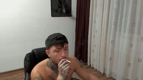 Snapshot of s1nmaster chatting on October 2025 06:52:01 PM s1nmaster online show from October 2025 06:52:01 PM