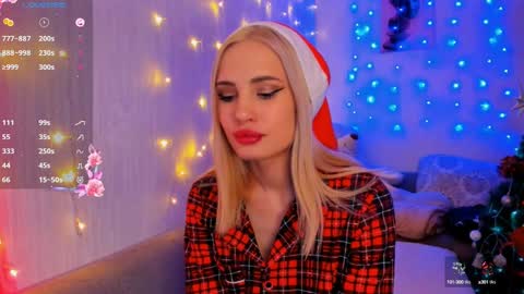 Snapshot of s1rena_m1lano chatting on December 2024 12:51:02 PM Mary online show from December 2024 12:51:02 PM