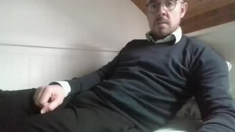 Snapshot of s_i_q chatting on November 2025 01:39:02 PM s_i_q online show from November 2025 01:39:02 PM