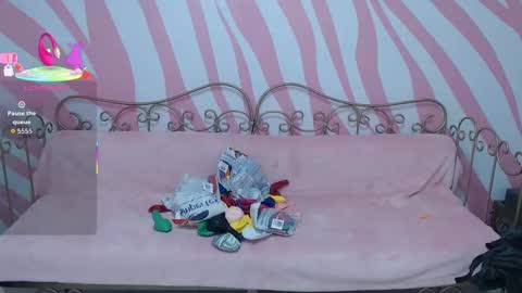 Sabrina online show from September 2025 01:38:02 PM