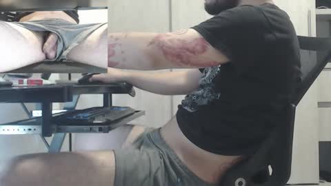 Snapshot of saat_hiel chatting on October 2025 01:24:02 AM Saat online show from October 2025 01:24:02 AM