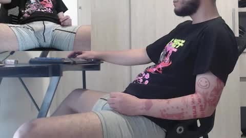 Snapshot of saat_hiel chatting on October 2025 02:10:01 AM Saat online show from October 2025 02:10:01 AM