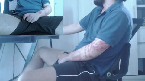 Snapshot of saat_hiel chatting on October 2025 01:12:02 PM Saat online show from October 2025 01:12:02 PM