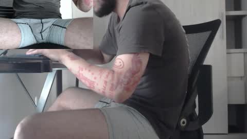 Snapshot of saat_hiel chatting on October 2025 09:24:02 AM Saat online show from October 2025 09:24:02 AM