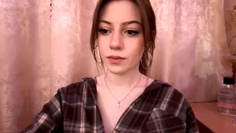 Snapshot of sabinakeeser chatting on December 2025 05:41:01 PM Mika online show from December 2025 05:41:01 PM