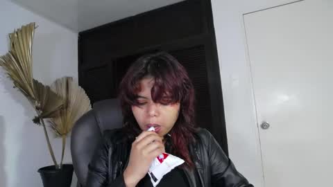 Snapshot of sabinamerchetti_ chatting on April 2026 02:03:02 AM Sabina Merchetti online show from April 2026 02:03:02 AM