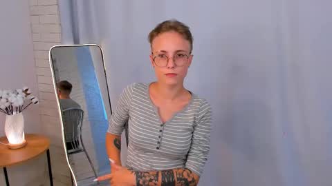 Snapshot of sabinasavinon chatting on September 2025 09:34:02 AM Maya online show from September 2025 09:34:02 AM