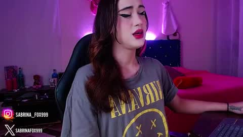 sabrina fox online show from March 2026 04:56:02 AM