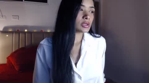 Snapshot of sabrina_brunette chatting on November 2025 05:06:01 AM sabrina online show from November 2025 05:06:01 AM