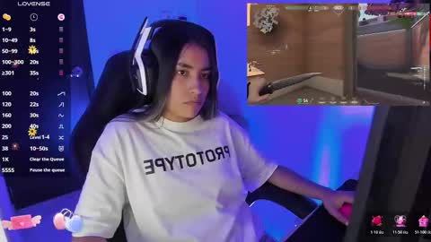 Angie  online show from November 2025 09:58:01 PM