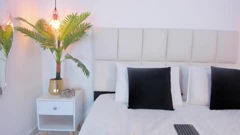 Snapshot of sabrina_f0xx chatting on February 2026 05:30:02 AM sabrina_f0xx online show from February 2026 05:30:02 AM