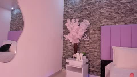 Snapshot of sabrina_f0xx chatting on March 2026 06:25:01 PM sabrina_f0xx online show from March 2026 06:25:01 PM