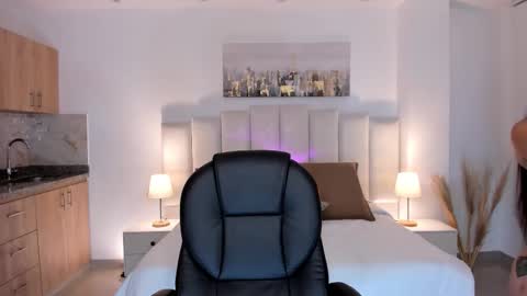 Snapshot of sabrina_nova chatting on October 2025 08:16:02 PM Sabrina online show from October 2025 08:16:02 PM