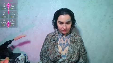 Snapshot of sabrina_raiders_666 chatting on January 2025 03:32:02 AM Lilith Solar online show from January 2025 03:32:02 AM