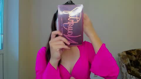 sabrina_tin online show from September 2025 12:40:01 PM