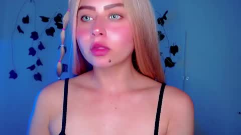 Snapshot of sabrinaexpositoxx chatting on February 2025 09:43:01 AM SABRI online show from February 2025 09:43:01 AM
