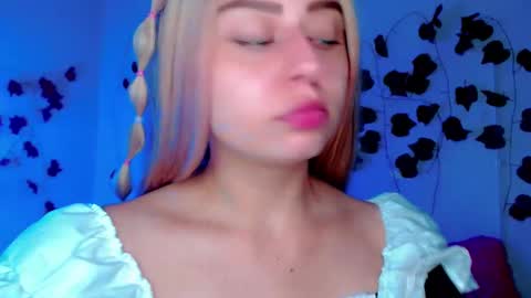Snapshot of sabrinaexpositoxx chatting on February 2025 10:18:02 AM SABRI online show from February 2025 10:18:02 AM