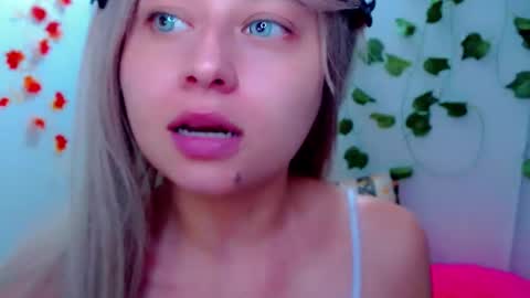 Snapshot of sabrinaexpositoxx chatting on February 2025 06:26:02 AM SABRI online show from February 2025 06:26:02 AM