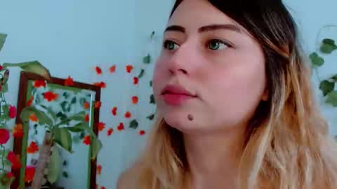 Snapshot of sabrinaexpositoxx chatting on October 2025 07:14:02 PM SABRI online show from October 2025 07:14:02 PM