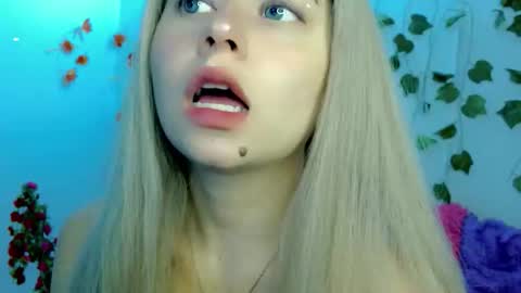 Snapshot of sabrinaexpositoxx chatting on November 2025 07:00:02 AM SABRI online show from November 2025 07:00:02 AM