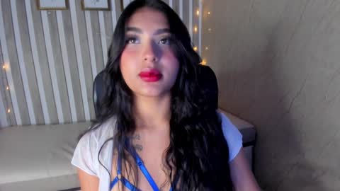mariana  online show from February 2025 09:26:02 PM