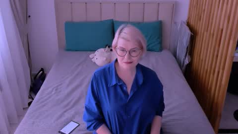 Sabrina MacMarren online show from March 2026 07:58:02 AM