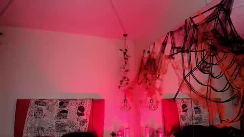 Sabrina  online show from October 2025 11:32:02 AM