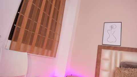 Snapshot of sabrinawarren chatting on December 2024 11:54:02 AM Sabrina Warren online show from December 2024 11:54:02 AM