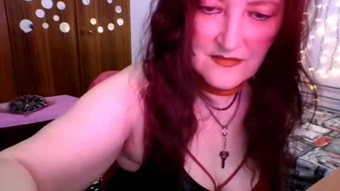 SabrinaXlovess online show from May 2026 05:28:02 PM