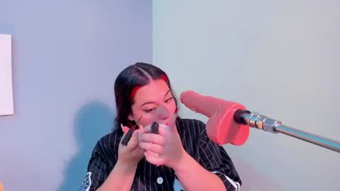 sabrinna  online show from June 2026 07:56:01 PM